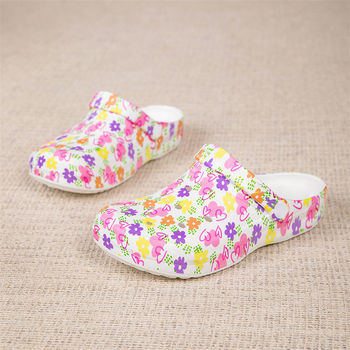 Unisex EVA basutės su perforacijomis — Personalizuojamos jūsų paveikslėliu, EVA viršutinė dalis ir padas, pado storis 1.5–3.5 cm, kvėpuojančios, neslidžios