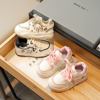 Platforminiai vaikiški bateliai su Velcro užsegimu, neslidūs ir atsparūs vandeniui, viršus iš mikropluošto, padas iš gumos, animacinis raštas, vaikams 1–6 metų