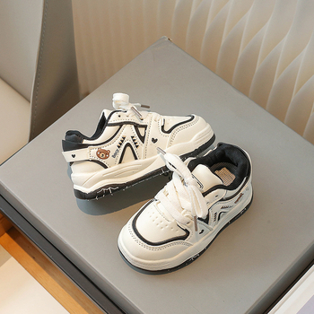 Platforminiai vaikiški bateliai su Velcro užsegimu, neslidūs ir atsparūs vandeniui, viršus iš mikropluošto, padas iš gumos, animacinis raštas, vaikams 1–6 metų