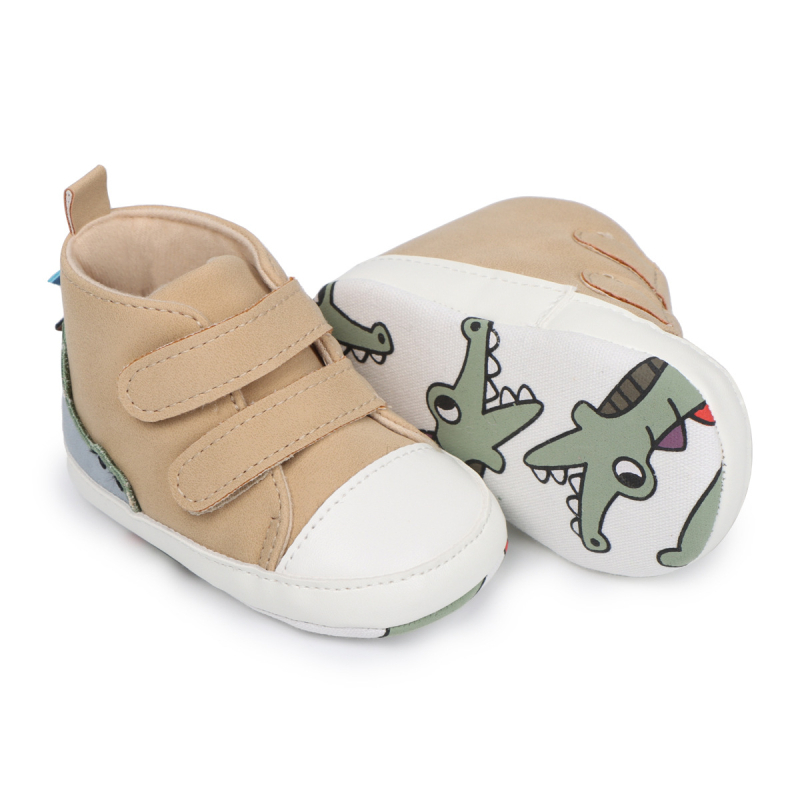 Mažųjų bateliai: kvėpuojanti PU viršutinė dalis, neslystantis padas, Velcro užsegimas, aukštas viršus, krokodilo gyvūnų raštas