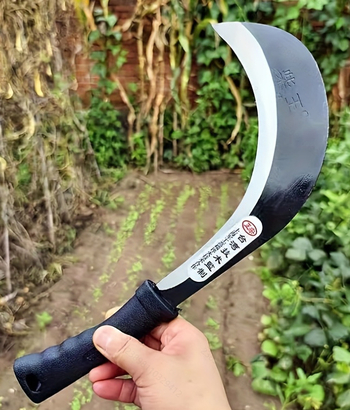 Kaimo mačetė su dviejomis funkcijomis – genėjimui ir pjovimui, ašmenys iš volframo plieno