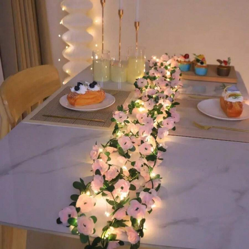 Τεχνητό φωτεινό κορδόνι με τριαντάφυλλα (Rose variety; Brand: Other; Material: Other; Craftsmanship: Other)