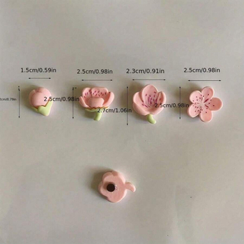 Šaldytuvo magnetas su mielu gėlių motyvą (aliejinės tapybos stilius; forma: ateivis; medžiaga: atspari vandeniui balta plokštė)
