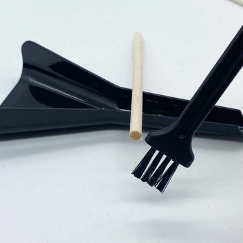 Piltuvas konusiniam popieriaus vamzdeliui, skirtas ritinės pakuotei