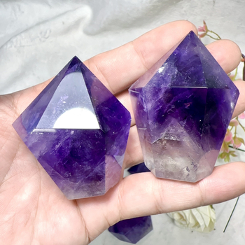 Ametista kristāla obelisks, pulēta sešstūrainā kolonna, mūsdienīgs minimālisma stils, zīmols Duo Fu Duo