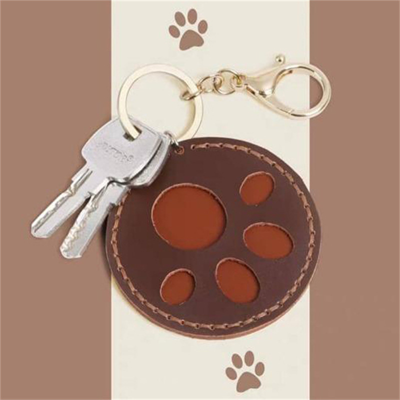 Δερμάτινο κλειδοθύκης με πατουσάκι κατοικίδιου, ιαπωνικού στυλ, ιδανικό επιχειρηματικό δώρο.