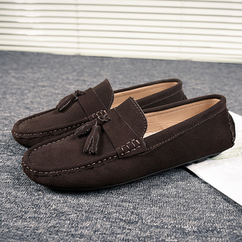 Ανδρικά δερμάτινα παπούτσια οδήγησης, άνω μέρος από δύο στρώσεις βοείου δέρματος, ματ φινίρισμα δέρματος, σόλα από καουτσούκ, στρογγυλή μύτη, ραφή κατασκευή