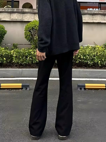 Crne muške hlače s mikro širim krojem, slim fit, drapirane, ravne krojene, casual poslovne hlače