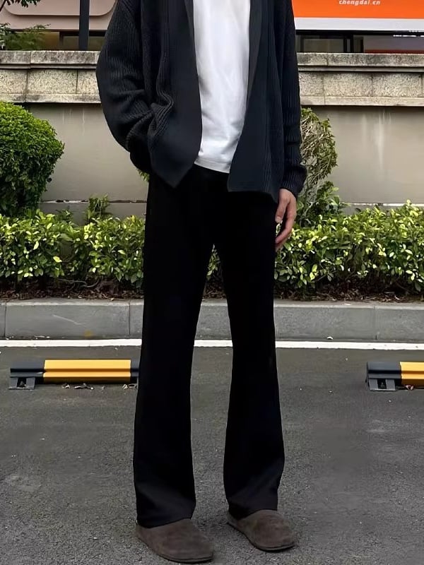 Crne muške hlače s mikro širim krojem, slim fit, drapirane, ravne krojene, casual poslovne hlače