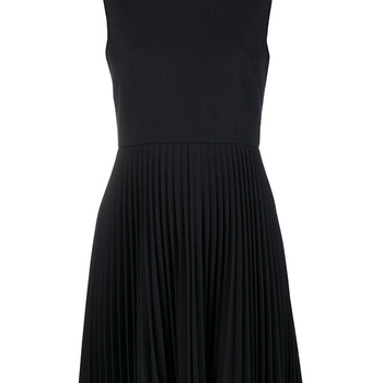 Ujjatlan ruha polo gallérral, kézzel hímzett gyöngyökkel díszítve, poliészter krepp anyag, pliszírozott középhosszú szoknyával