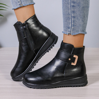 Női téli csizma, bélés fleece, oldalsó cipzár (közepes magasságú felső rész, gumí talp, kerek orr, klines sarok 3 cm)