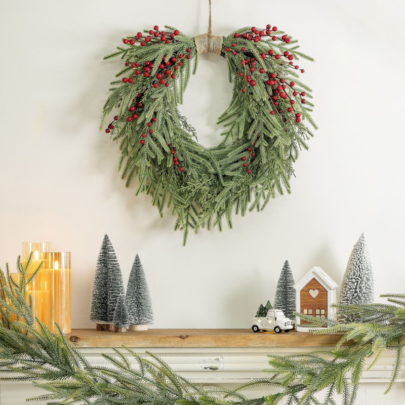 Dirbtinis Kalėdinis vainikas su pušies ir ciprų lapais bei raudonomis uogomis (plastikas; bohemiškas stilius; Kalėdos)