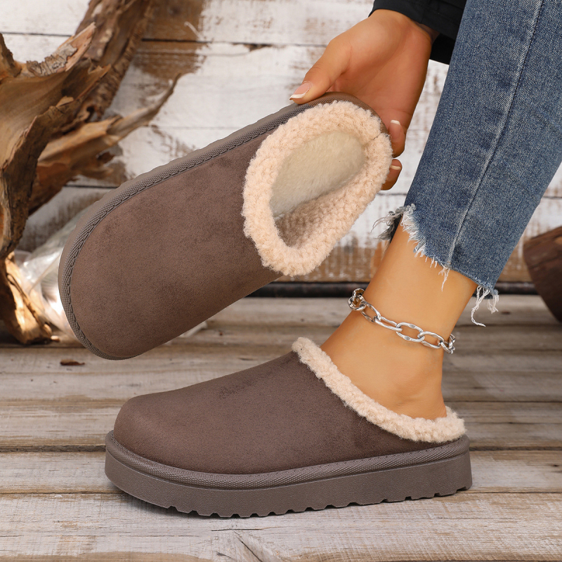 Női hócsizma, velúr felsőrész, gumitalp, alacsonyszár, kerek orr, műszőrmés bélés, slip-on, téli