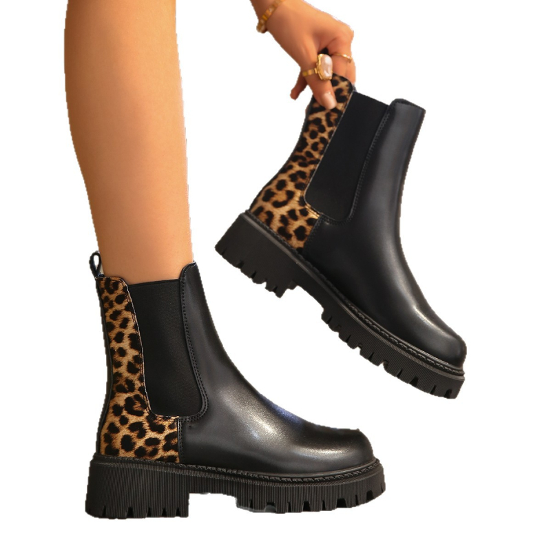 Leopárdmintás PU Martin csizmák, kerek orr, 3-5 cm vastag sarok, gumírozott talp, bokáig érő