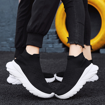 Slip-on sportcipő platformtalppal, könnyű EVA talppal, lélegző belső háló, uniszex