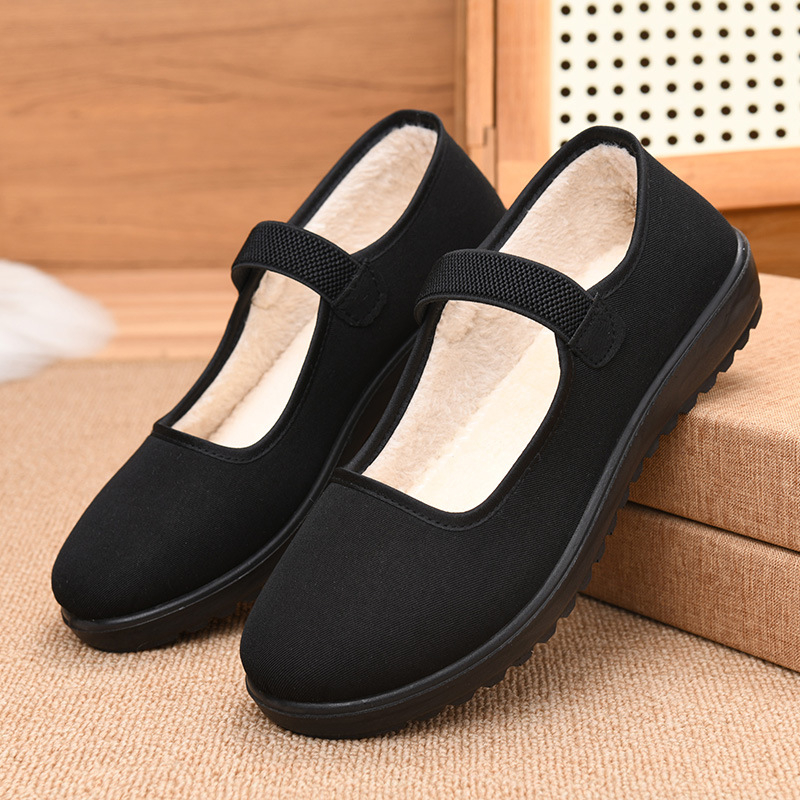 Téli női slip-on cipő puha bélésű belsővel, csúszásmentes PVC talp Goodyear technológiával, alacsony sarok, mindennapi viseletre alkalmas
