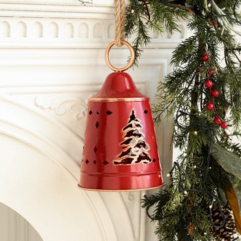 Ziemassvētku zvaniņš no dzelzs mākslas — pakarināms rotājums eglītei; Zīmols Golden Ant; Preces kods APLD15; Dāvanu veids: Ziemassvētku zvaniņš; Materiāls: Dzelzs māksla