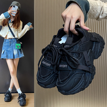 Damske casual tenisice s mrežastim gornjim dijelom, debeli potplat 3–5 cm, zatvaranje na vezanje