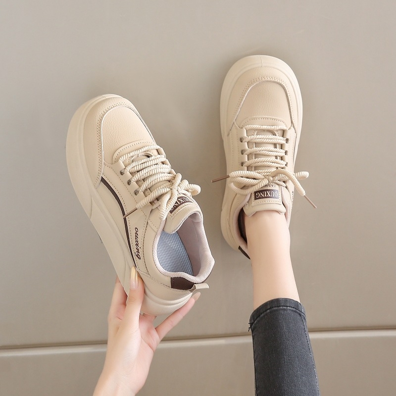 Ženske minimalističke tenisice s okruglim vrhom, gornji dio od umjetne PU, gumeni đon, vezanje