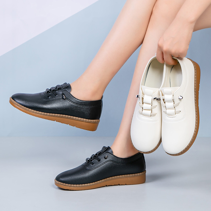 Moteriški slip-on kasdieniniai bateliai — lengvi, žemas kulkšnies aukštis, dirbtinė PU viršutinė dalis, PU padas, užsegimas raišteliais ir slip-on dizainas