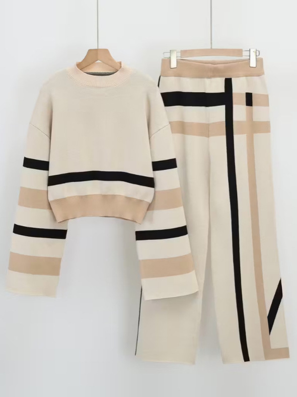 Ženski casual set: pulover s Raglan rukavima i opuštene karirane sportske hlače, poliester, patchwork izrada, jesen 2025, japansko-korejski casual stil