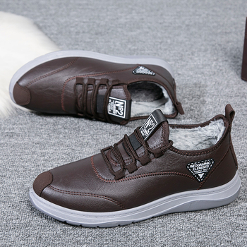 Férfi műbőr cipő PU felülettel, műszőrme béléssel, vízálló és meleg, gumitalp, elöl fűzőzár