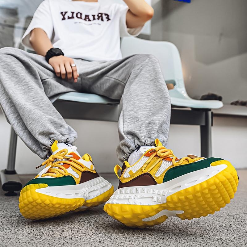 Vyriski kasdieniniai sportiniai bateliai su kvėpuojančia tinkline viršutine dalimi, plastiniu padu, raišteliais, PU vidpadis, storas padas