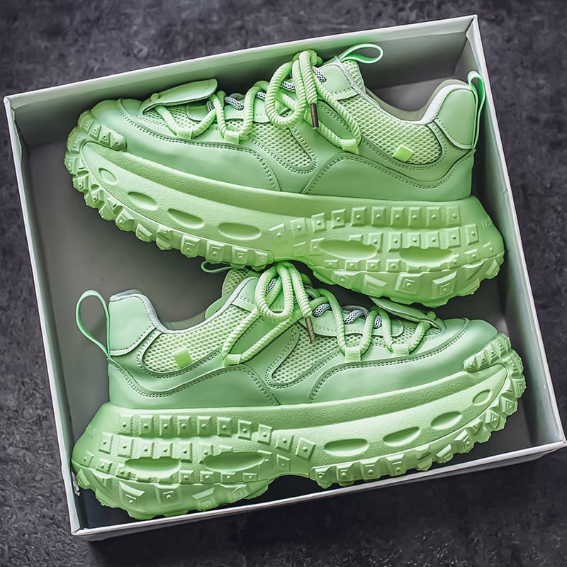 Vyriski kasdieniniai sportiniai bateliai su kvėpuojančia tinkline viršutine dalimi, plastiniu padu, raišteliais, PU vidpadis, storas padas