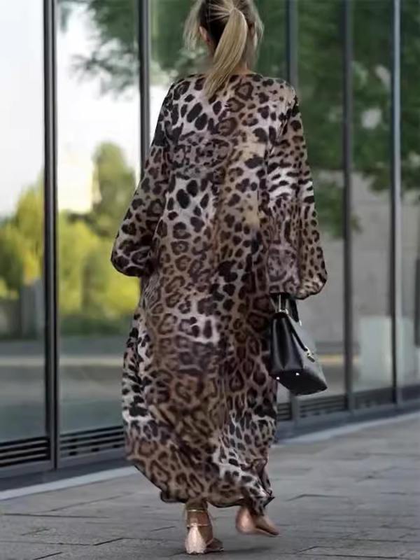 Haljina s leopardim uzorkom, V-dekolte, rukavi fenjera, A-linijski kroj, poliester