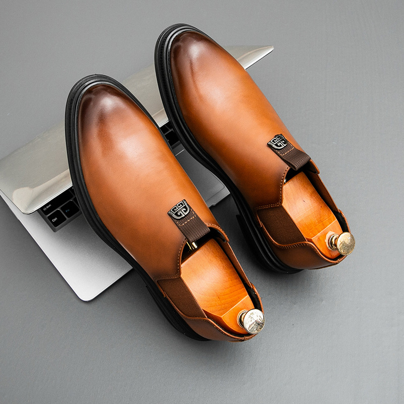Ανδρικοί loafers slip-on - PU επάνω μέρος, καουτσούκ σόλα, τετράγωνη μύτη, ύψος φτέρνας 3–5 cm, καλοκαίρι 2025, καθημερινά δερμάτινα παπούτσια