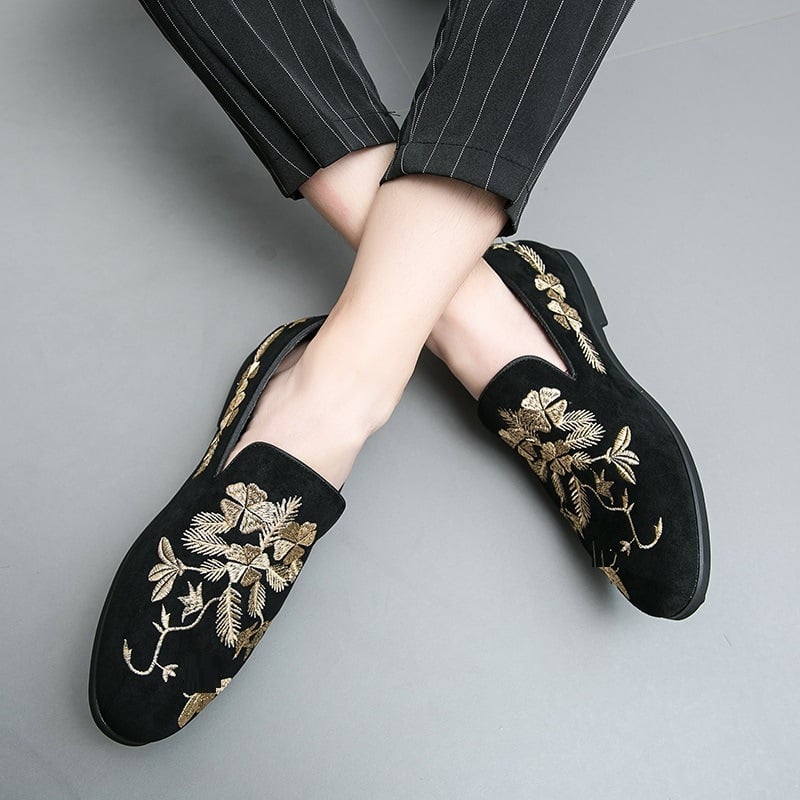 Vyriski nubuko loaferiai su siuvinėjimu, gumos padas, verslo stilius, žemas viršus