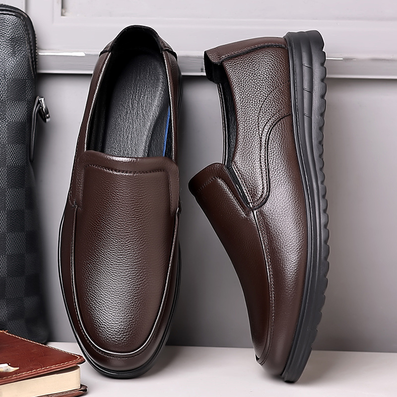 Vyriski kasdieniniai odiniai bateliai, kvėpuojanti viršutinė dalis: galvijų oda + mikropluoštas, apvali nosis, raišteliai, žemas kulnas 1–3 cm