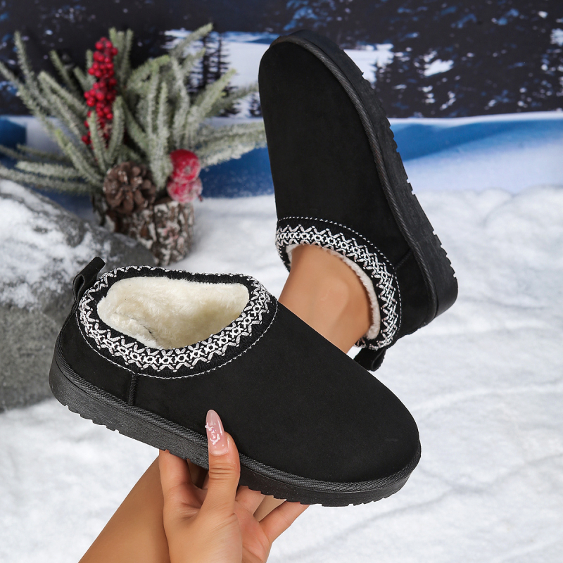 Női havas csizma, fleece belsővel, velúr felsőrész, gumitalp, alacsony szár, slip-on