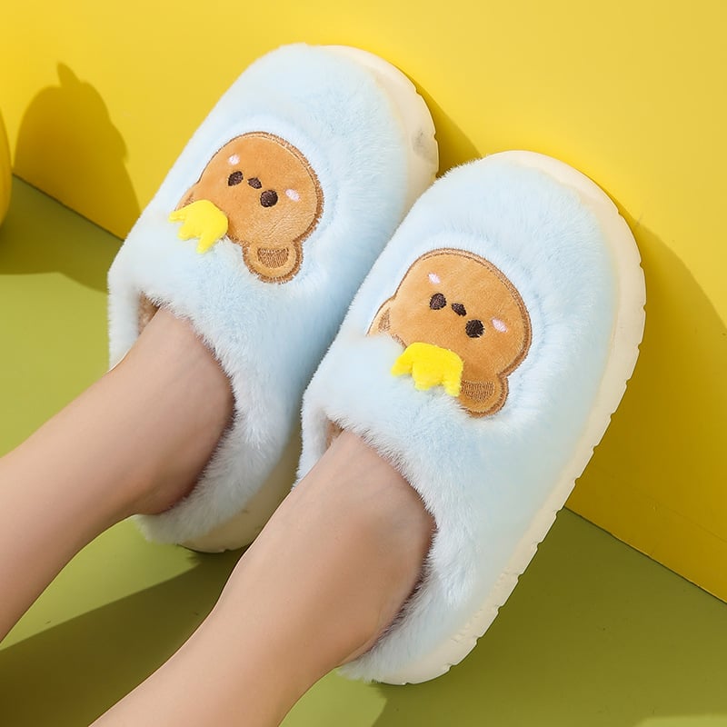 Vaikiškos vidaus šlepetės su karikatūrų raštu, koralinių velūro viršus, PVC padas, atsparios slydimui, skirtos 7–12 metų vaikams.