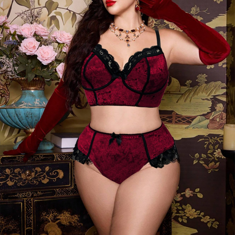 Velūro liemenėlės komplektas, kaušelis 3/4, be formuotos kaušelio, fiksuoti dvigubi petnešos, nugaros penkių eilių užsegimas, push-up