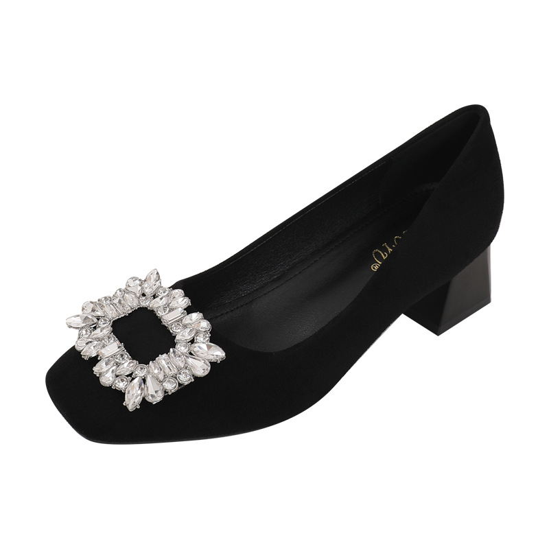 Női velúr felsőrészű slip-on cipő, vastag sarkú, négyszögletes orrú, kristályos díszítéssel, minden évszakra