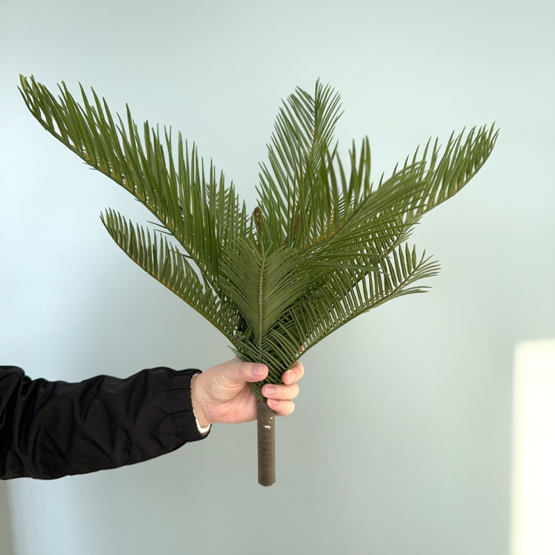 Dirbtinių augalų puokštė | Medžiaga: plastikas; Amatas: stilizavimas ir injekcinis liejimas; Skirta vestuvėms, lauko dekoracijoms, nuotraukų rekvizitams, namų dekoravimui