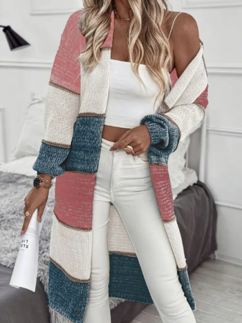 Кардиган с цветово блокирана шарка, полиестерна плетка, отворена яка, падащи рамене, свободен силует