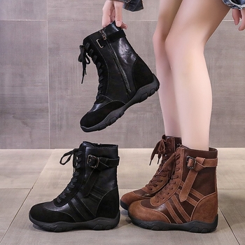 Ženske Martin čizme s unutarnjim povećanjem visine 9 cm, klinasti potpetica, do sredine potkoljenice, bočni zatvarač, nubuk gornji dio