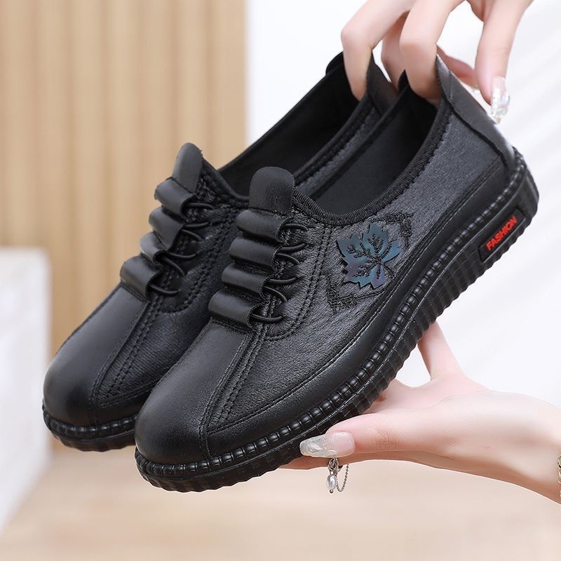 Női lapos cipő elasztikus textil felsőrésszel, slip-on, kis sarok, pamut belső talp