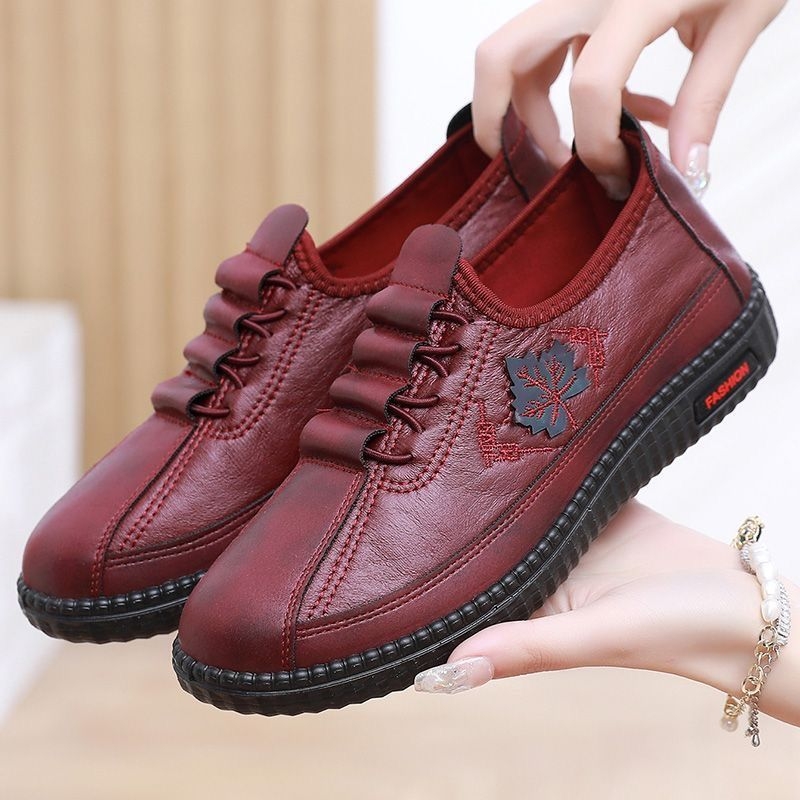 Női lapos cipő elasztikus textil felsőrésszel, slip-on, kis sarok, pamut belső talp