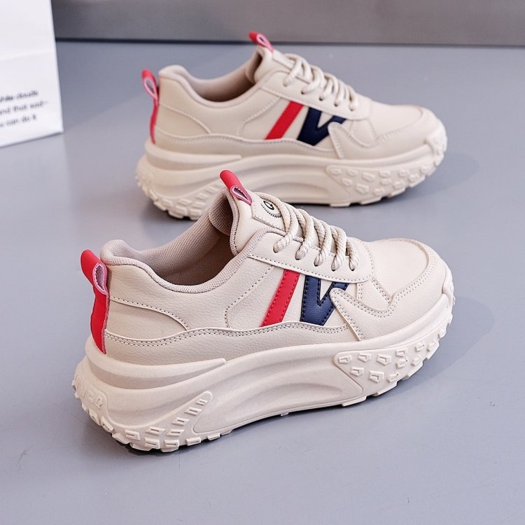 Moteriški sportiniai bateliai raišteliai, PU viršus, apvali nosis, vidutinio aukščio kulnas 3–5 cm, guma padas