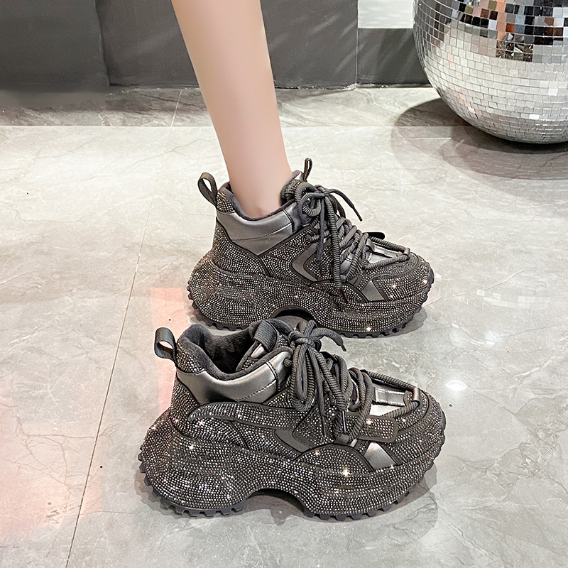 Moteriški chunky dad shoes su kvėpuojančia tinklo vidine, viršutinė medžiaga – audinys, 6–8 cm kulnas, aukštas kulkšnies aukštis, raišteliai