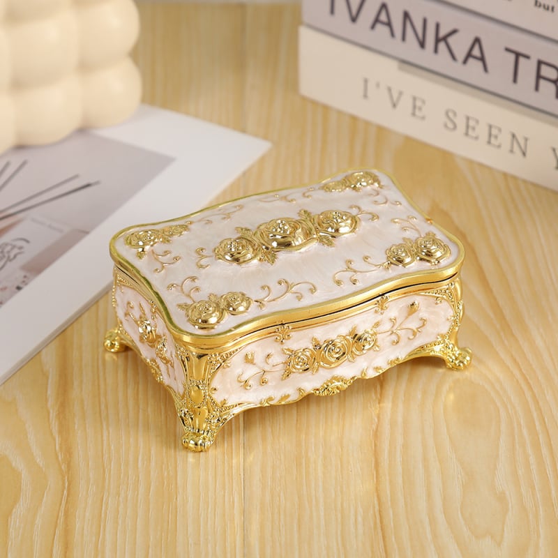 Кутия за бижута с раирана шарка, модерен минималистичен стил, нестандартен материал, възможност за персонализация