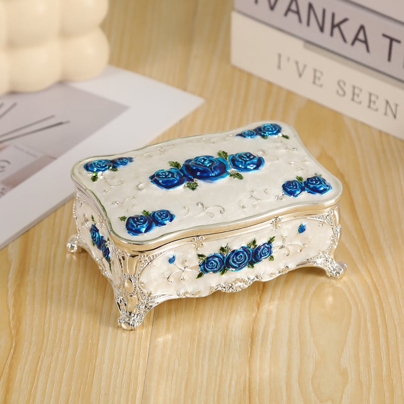 Кутия за бижута с раирана шарка, модерен минималистичен стил, нестандартен материал, възможност за персонализация