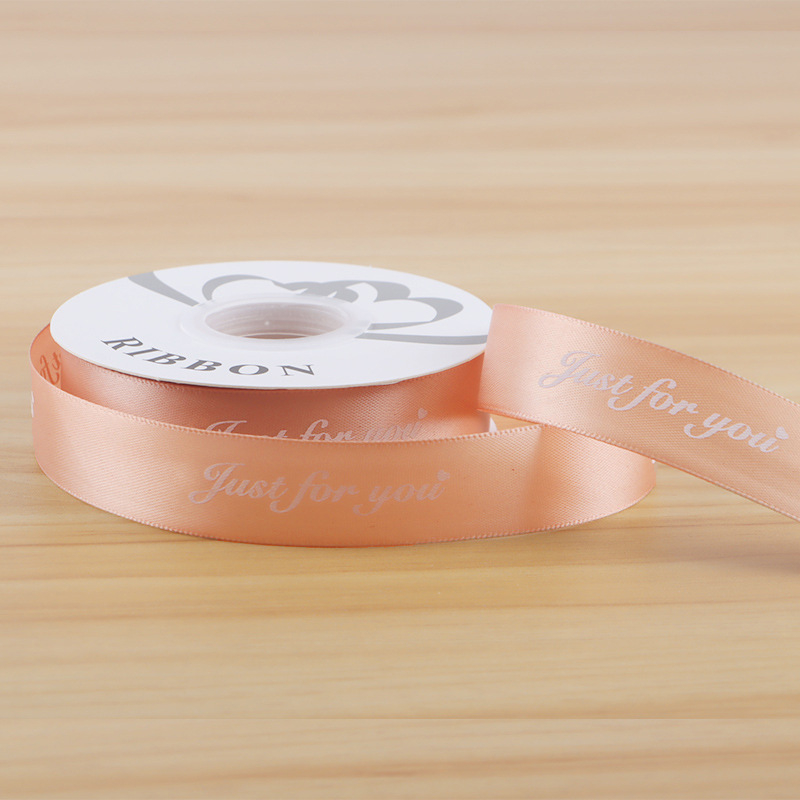 Лента за опаковане с английски букви — полиестер; марка Decai; за опаковане на подаръци, цветя и торти