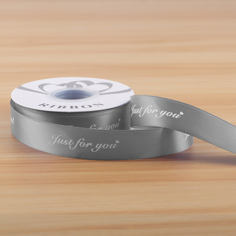 Лента за опаковане с английски букви — полиестер; марка Decai; за опаковане на подаръци, цветя и торти