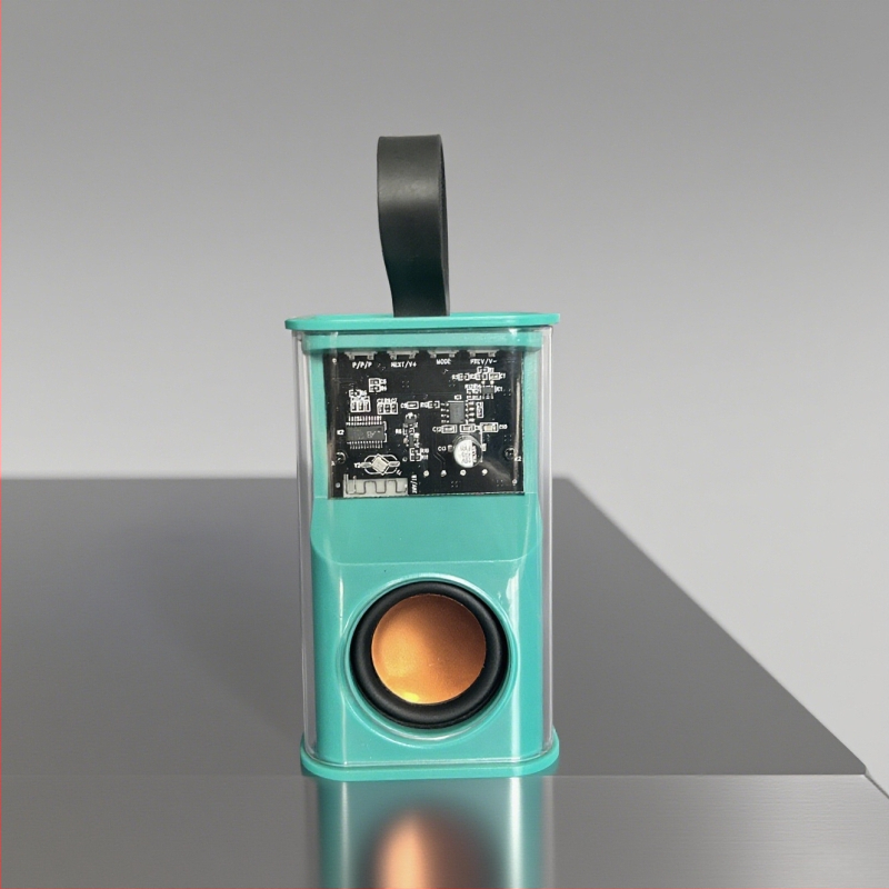 Bluetooth skaļrunis ar elpojošu LED gaismu, iebūvēta 300–500mAh akumulatora, Bluetooth 5.3, 100Hz–20kHz, SNR ≥95dB, kartes slots