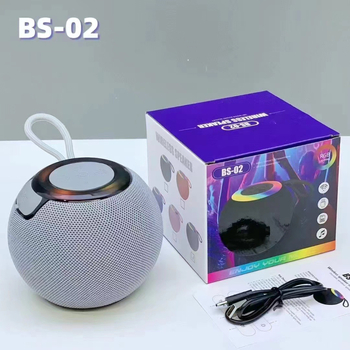 „Bluetooth“ lauko nešiojamas mini garsiakalbis, 5W išėjimas, IPX5 atsparumas vandeniui, Bluetooth 5.3, diapazonas iki 10 m, įmontuota baterija 500-800 mAh