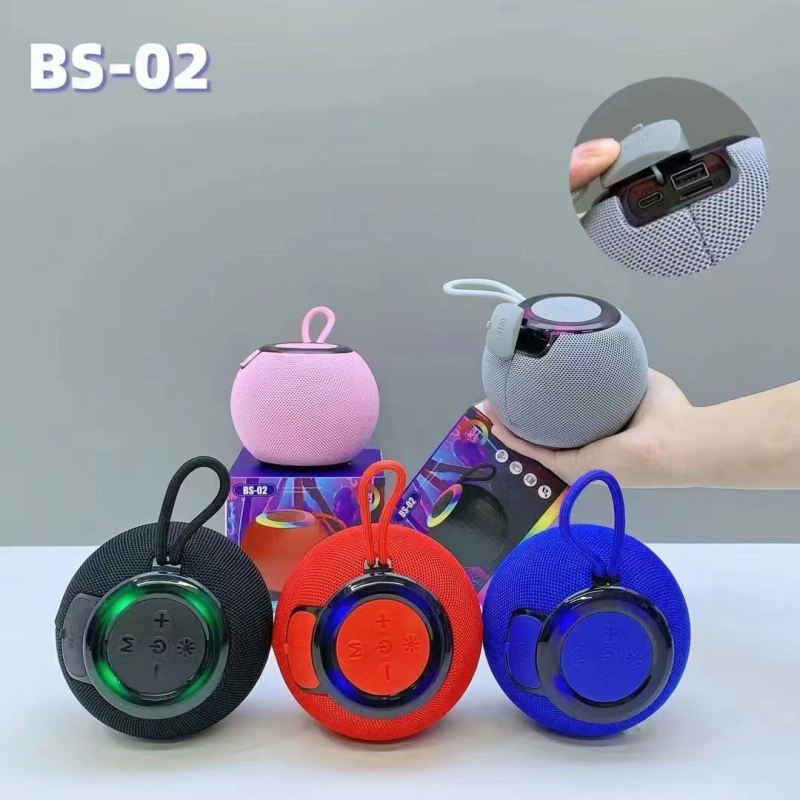 „Bluetooth“ lauko nešiojamas mini garsiakalbis, 5W išėjimas, IPX5 atsparumas vandeniui, Bluetooth 5.3, diapazonas iki 10 m, įmontuota baterija 500-800 mAh